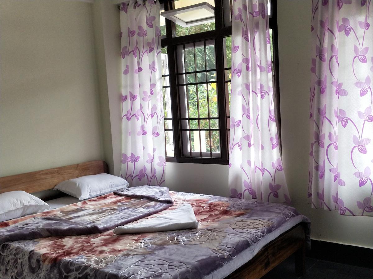 Hotel Pine Leaf Gangtok Buitenkant foto