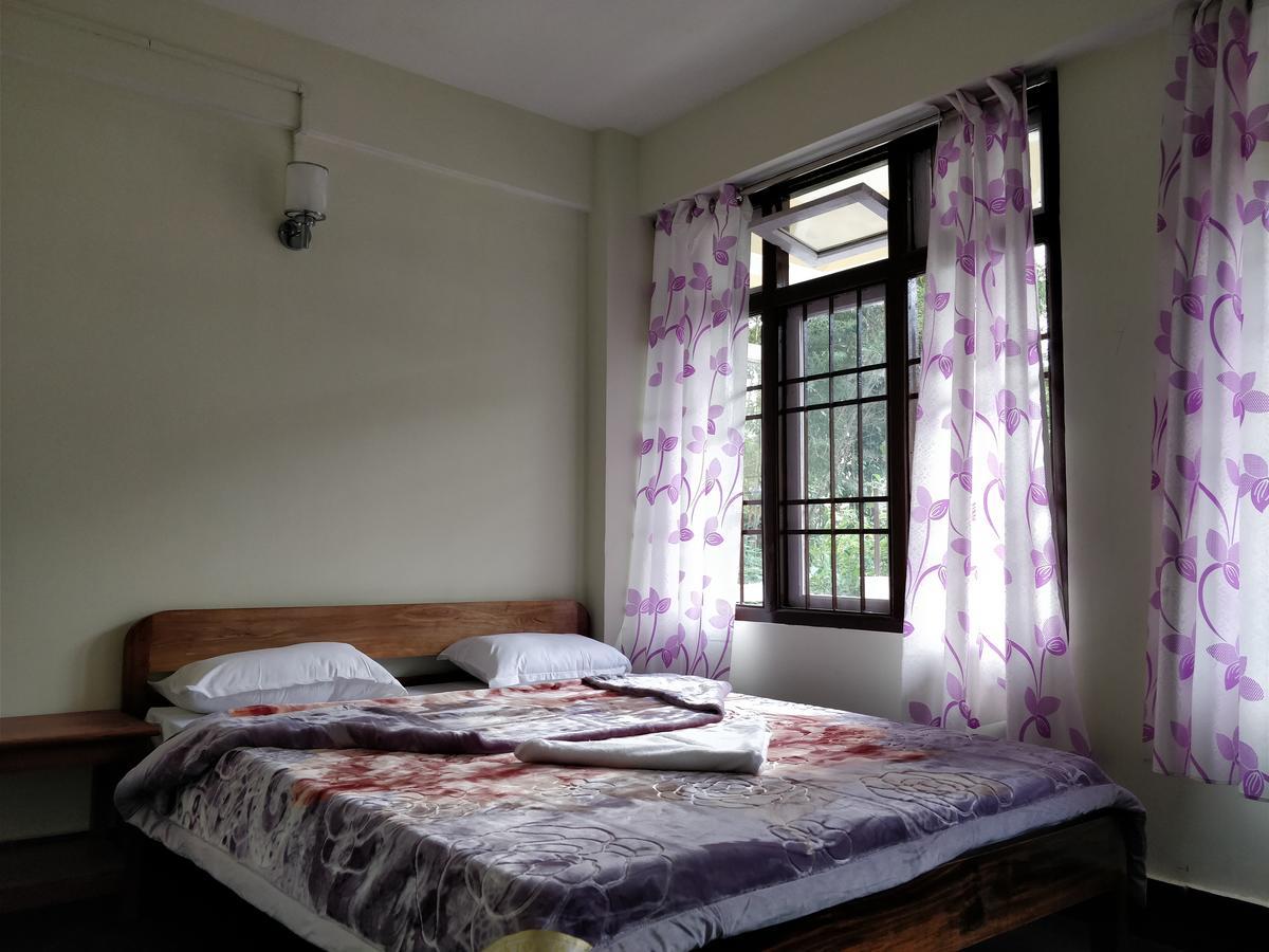 Hotel Pine Leaf Gangtok Buitenkant foto