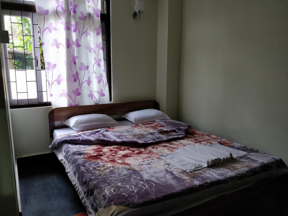 Hotel Pine Leaf Gangtok Buitenkant foto