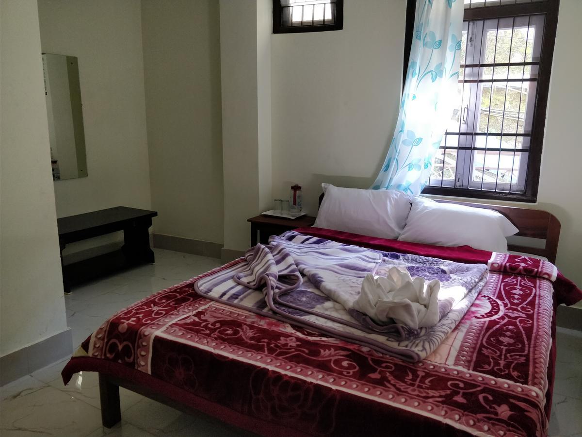 Hotel Pine Leaf Gangtok Buitenkant foto